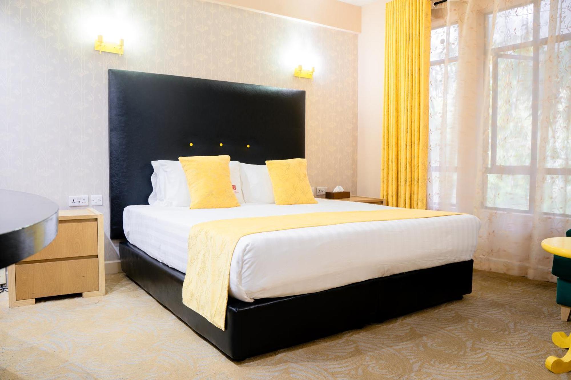 West Wood Hotel Nairobi Extérieur photo